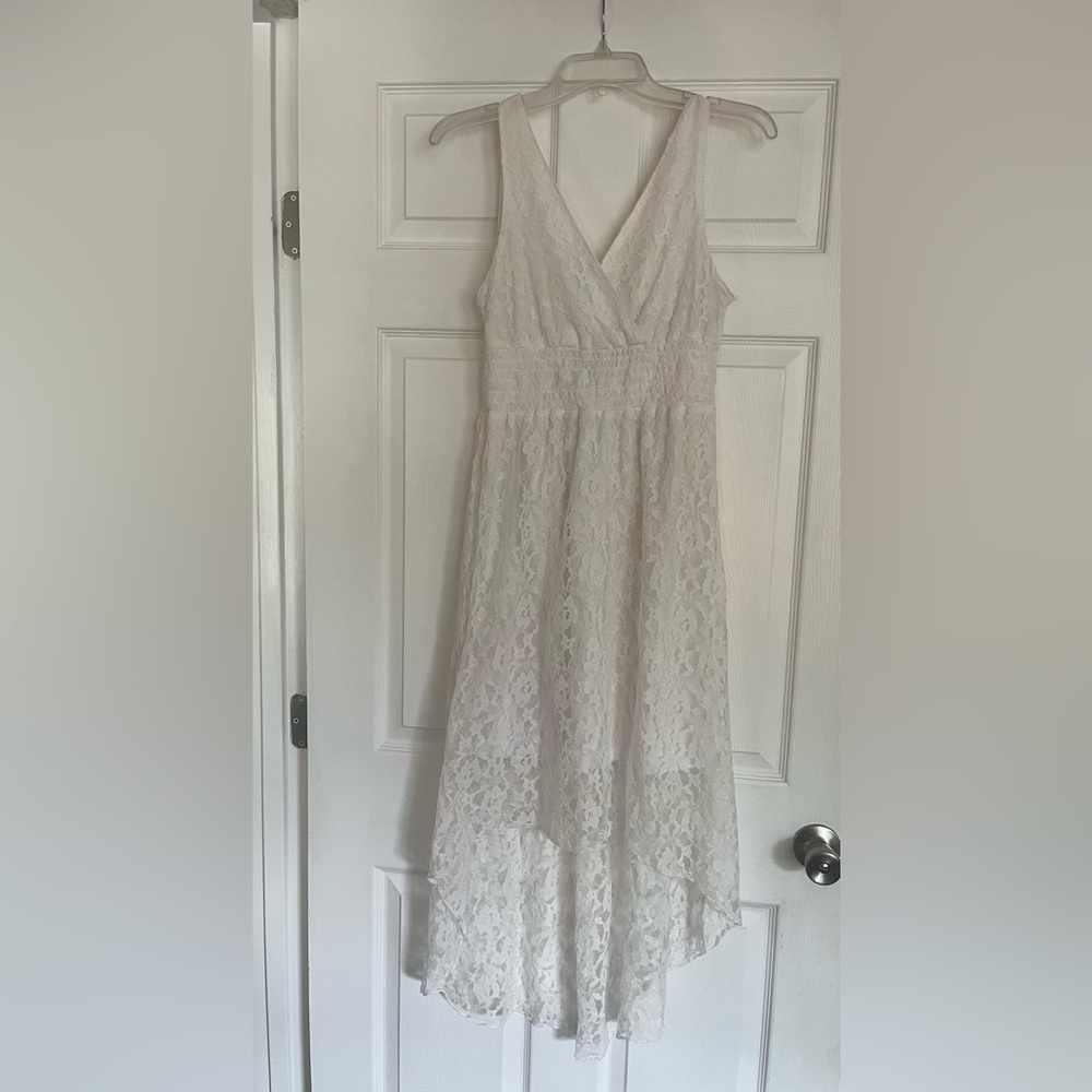Elegant White Lace Dress